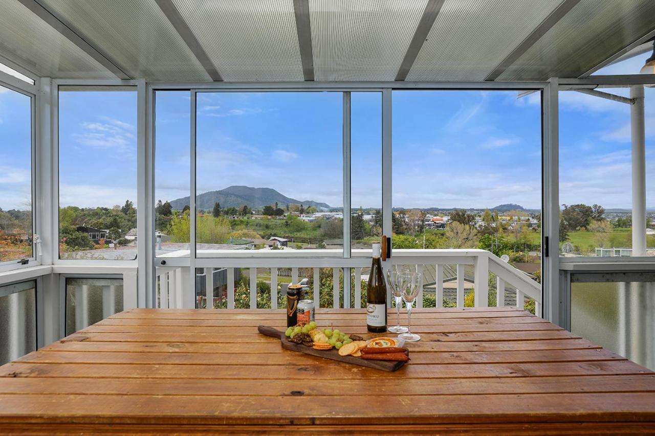 Woodward House Taupo Villa Exterior photo